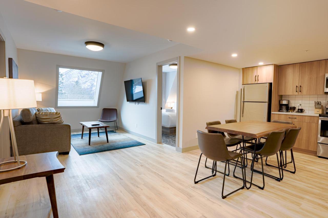 Basecamp Suites Μπανφ Εξωτερικό φωτογραφία