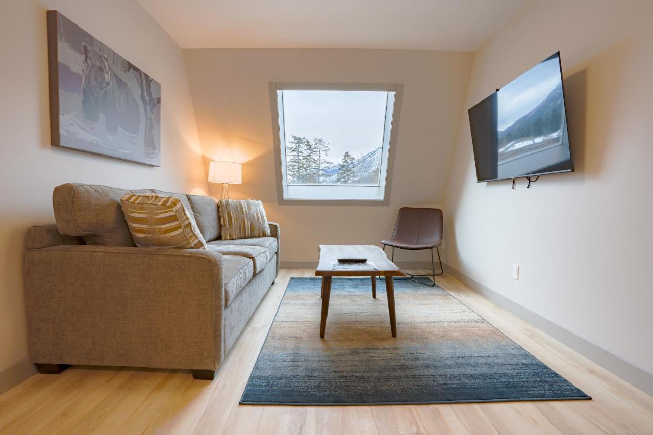 Basecamp Suites Μπανφ Εξωτερικό φωτογραφία