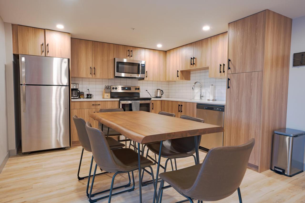 Basecamp Suites Μπανφ Εξωτερικό φωτογραφία