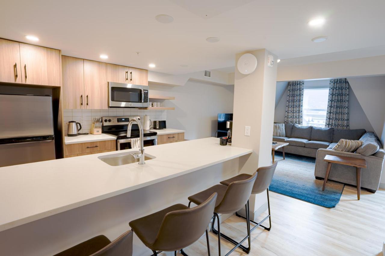 Basecamp Suites Μπανφ Εξωτερικό φωτογραφία