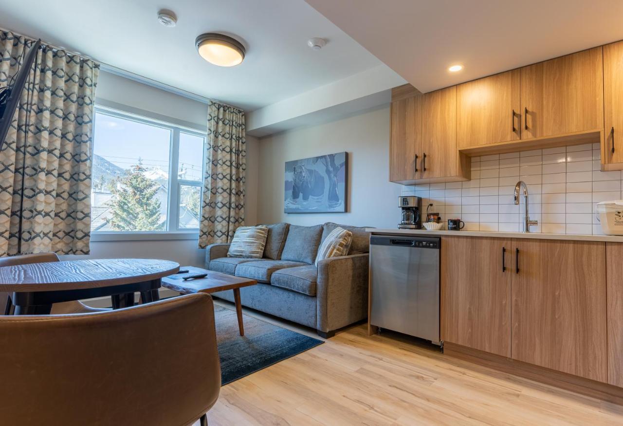 Basecamp Suites Μπανφ Εξωτερικό φωτογραφία